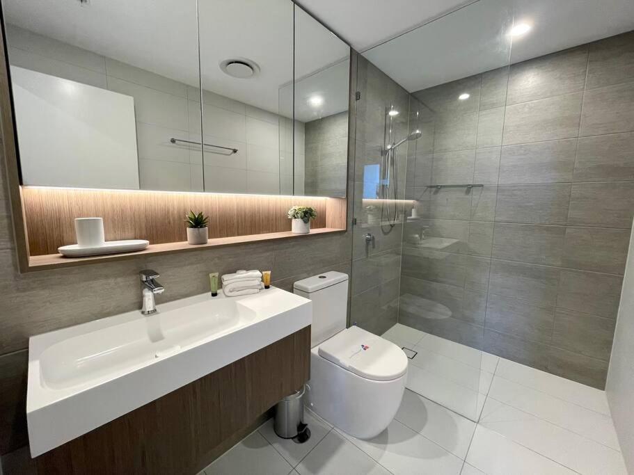 Luxury Stunning Riverview 1 Bedroom Apt 479F Голд-Кост Экстерьер фото